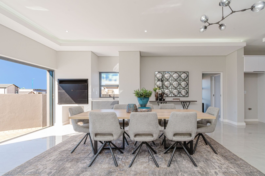 4 Bedroom Property for Sale in Fountainbrook Estate Gauteng