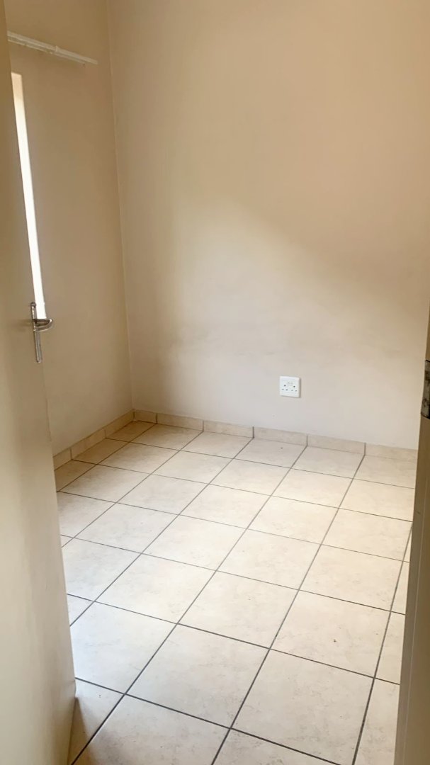 2 Bedroom Property for Sale in Pretoria West Gauteng