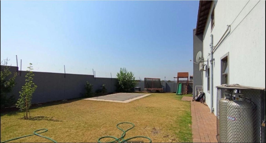 4 Bedroom Property for Sale in Halfway House Gauteng