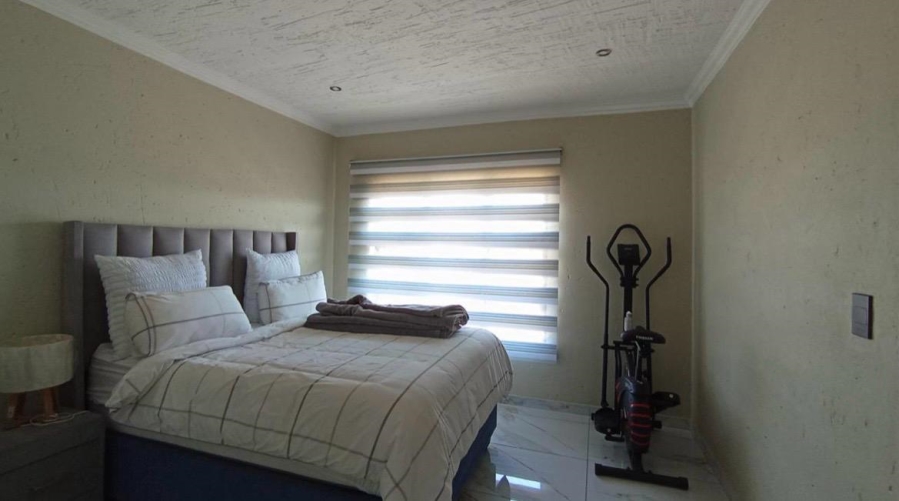 4 Bedroom Property for Sale in Halfway House Gauteng