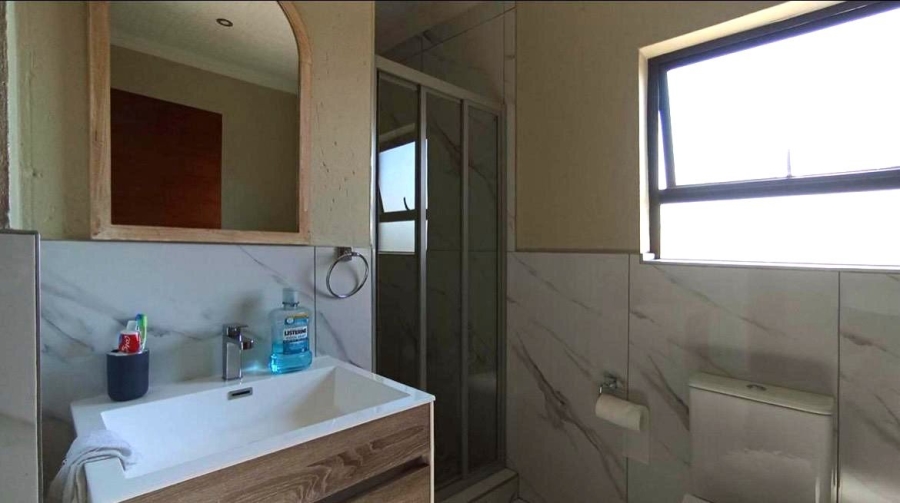 4 Bedroom Property for Sale in Halfway House Gauteng