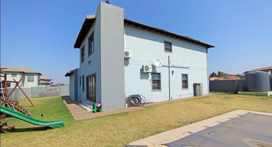 4 Bedroom Property for Sale in Halfway House Gauteng