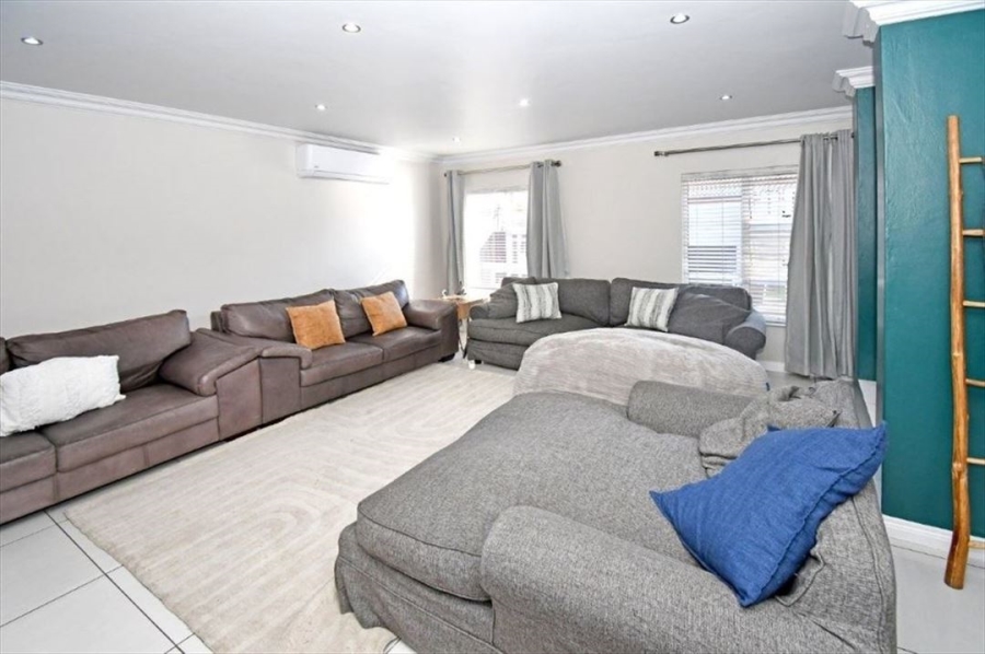 3 Bedroom Property for Sale in Beyers Park Gauteng