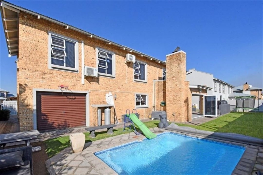 3 Bedroom Property for Sale in Beyers Park Gauteng