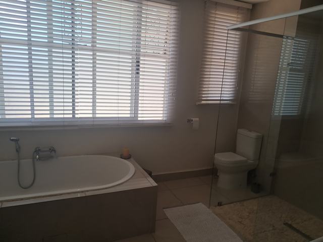 2 Bedroom Property for Sale in Illovo Gauteng