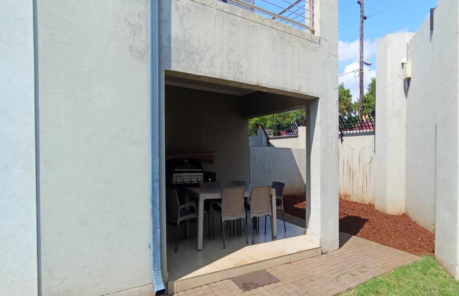 3 Bedroom Property for Sale in Raslouw Gauteng