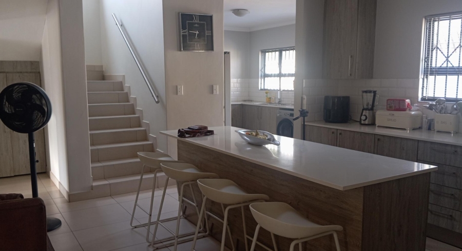 3 Bedroom Property for Sale in Raslouw Gauteng