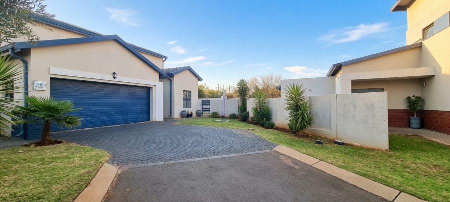 3 Bedroom Property for Sale in Raslouw Gauteng