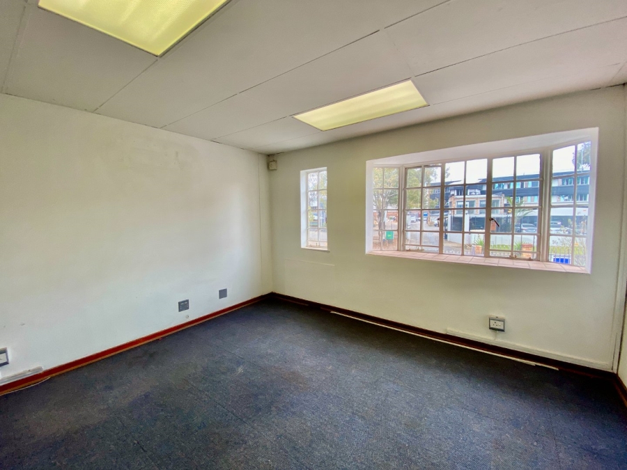 To Let Commercial Property for Rent in Hennopspark Industrial Gauteng
