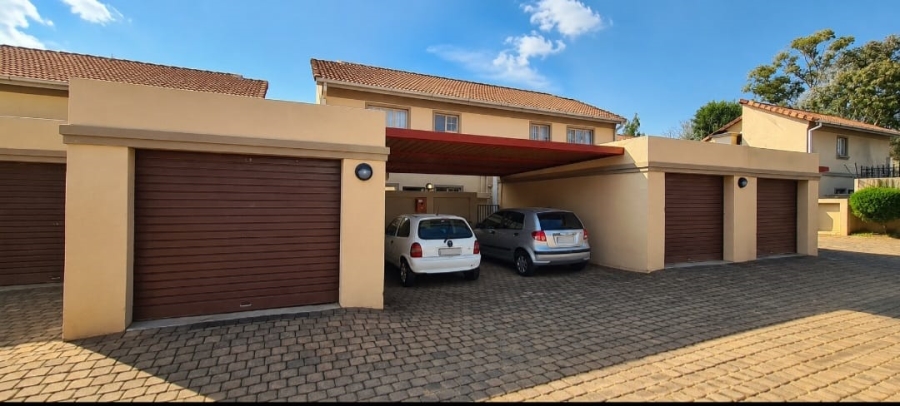 2 Bedroom Property for Sale in Willow Park Manor Gauteng