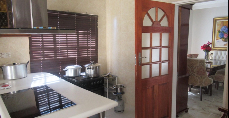 4 Bedroom Property for Sale in Gallo Manor Gauteng