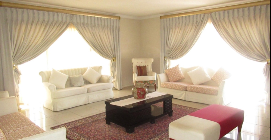 4 Bedroom Property for Sale in Gallo Manor Gauteng