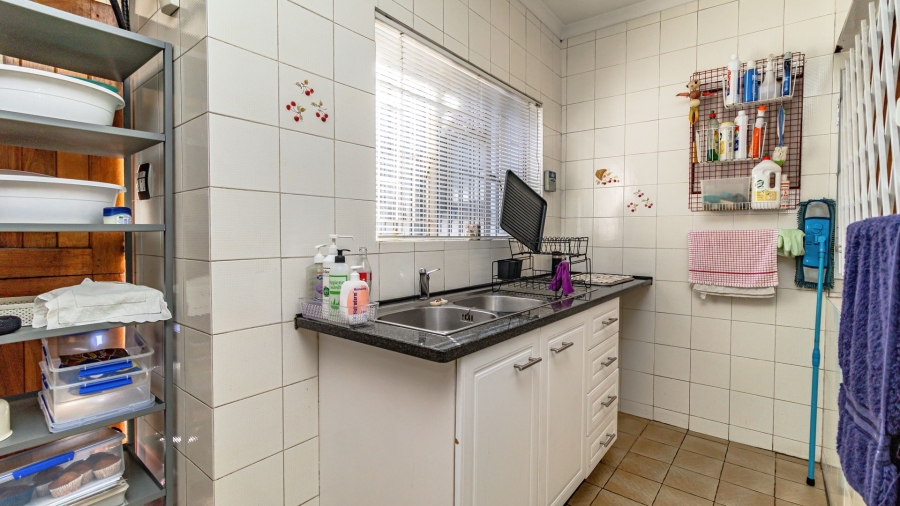 4 Bedroom Property for Sale in Malvern East Gauteng