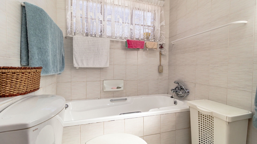 4 Bedroom Property for Sale in Malvern East Gauteng