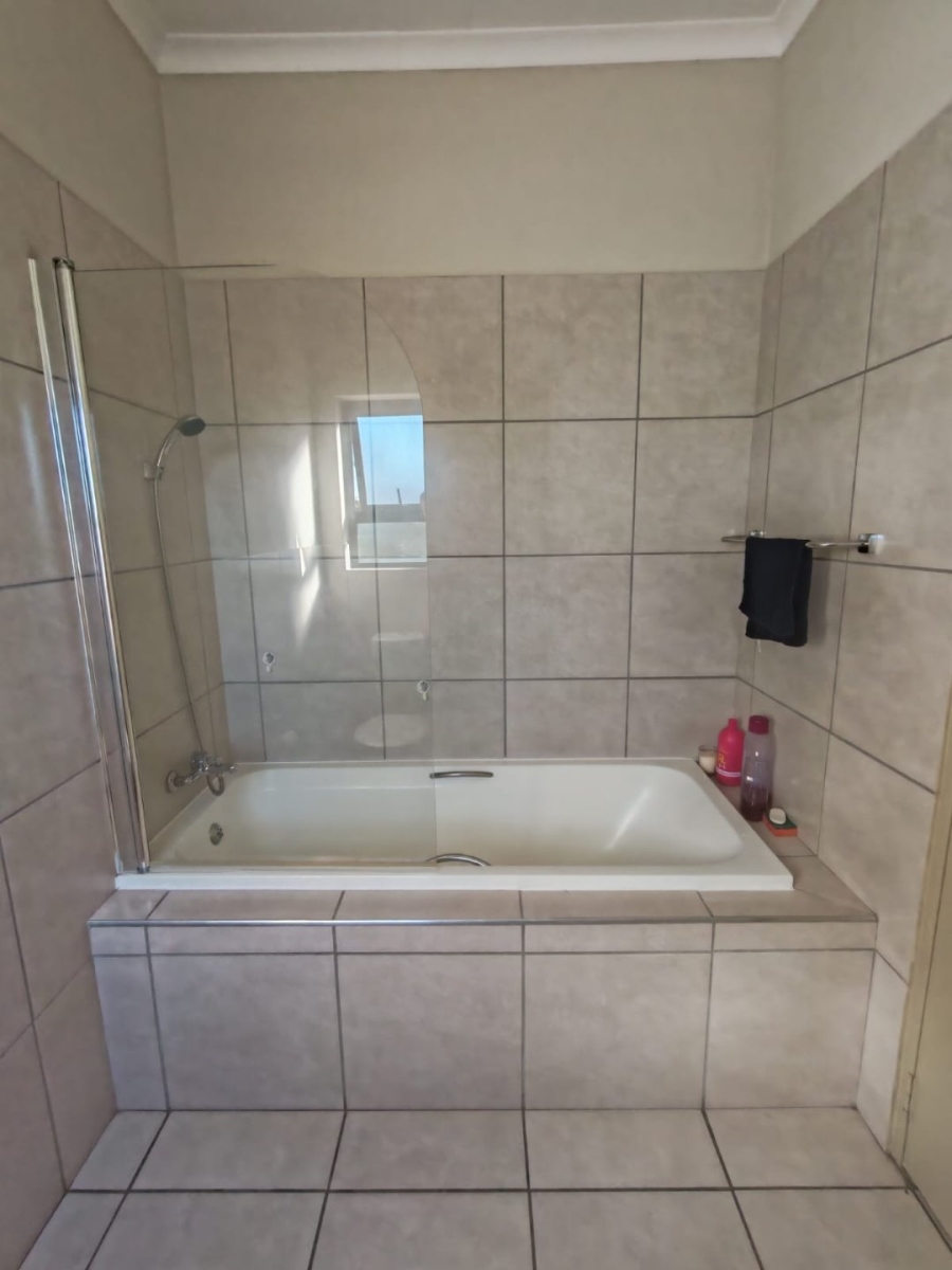 2 Bedroom Property for Sale in Brentwood Park Gauteng