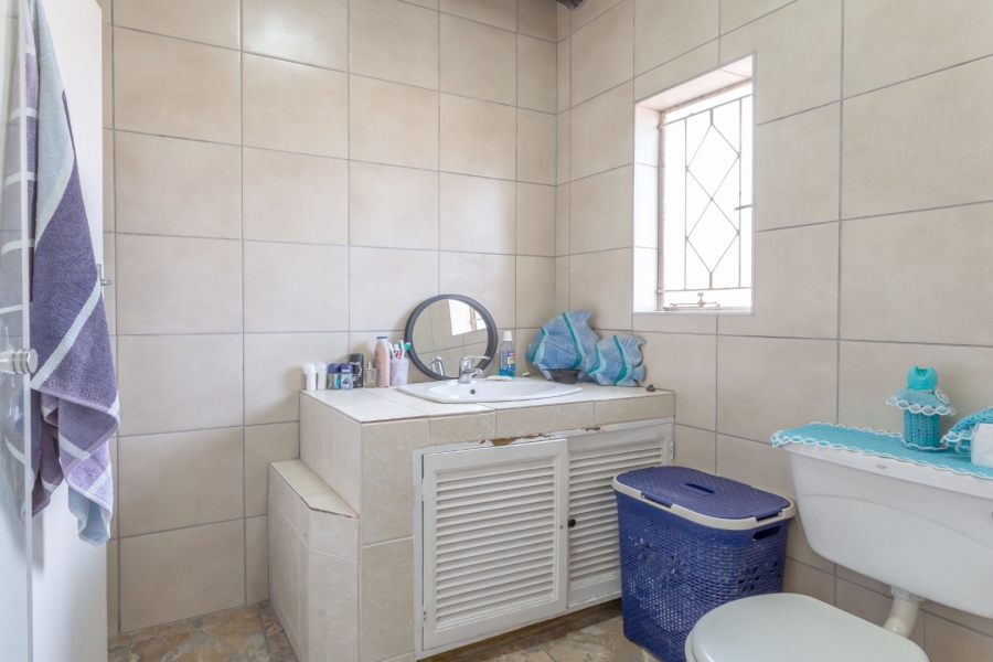 4 Bedroom Property for Sale in Fontainebleau Gauteng