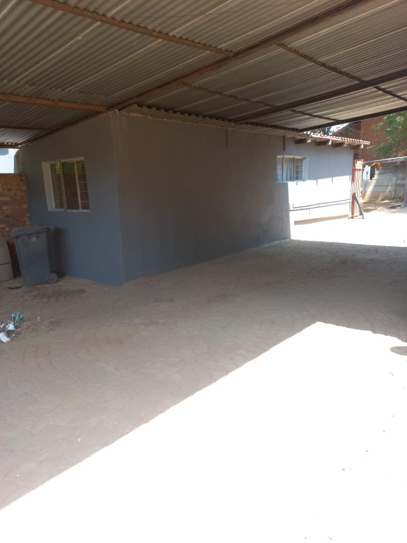  Bedroom Property for Sale in Mountain View Gauteng