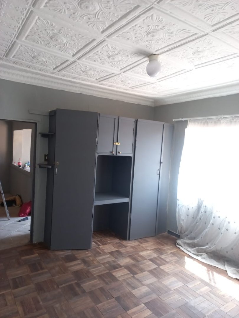  Bedroom Property for Sale in Mountain View Gauteng