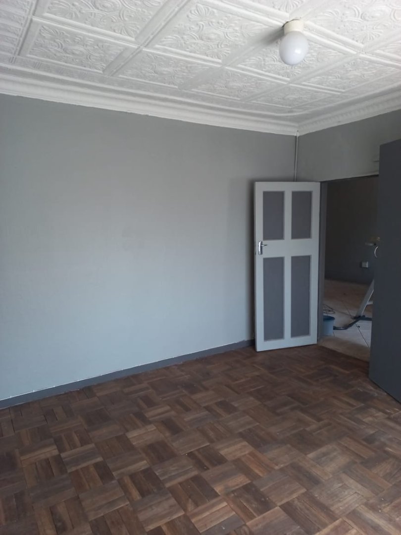  Bedroom Property for Sale in Mountain View Gauteng