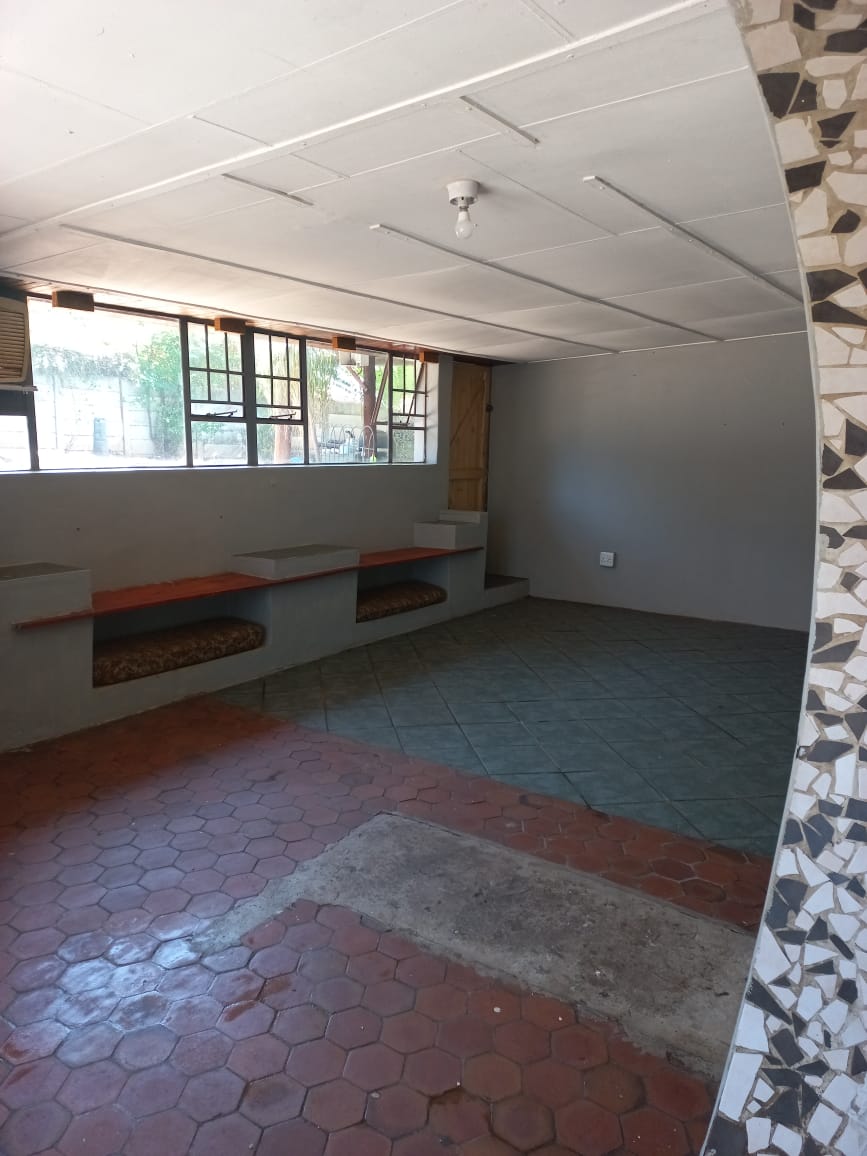 3 Bedroom Property for Sale in Mountain View Gauteng