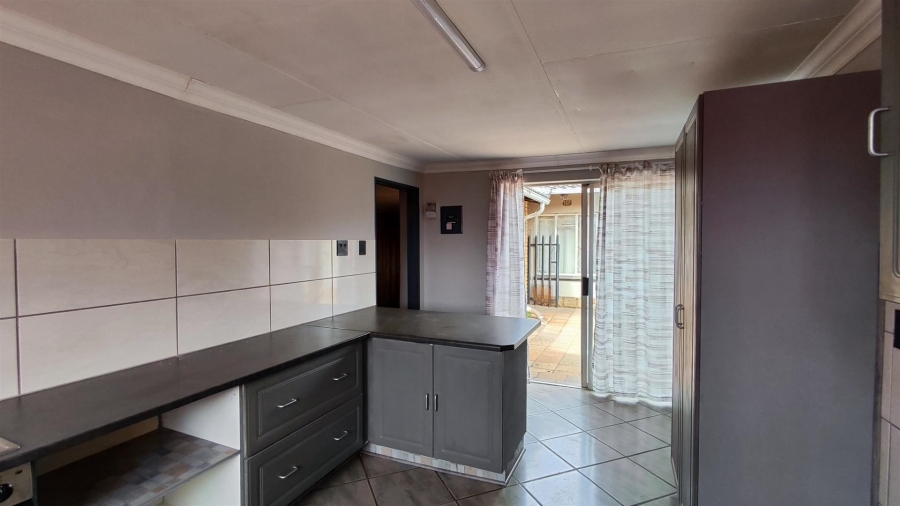 4 Bedroom Property for Sale in New State Areas Gauteng