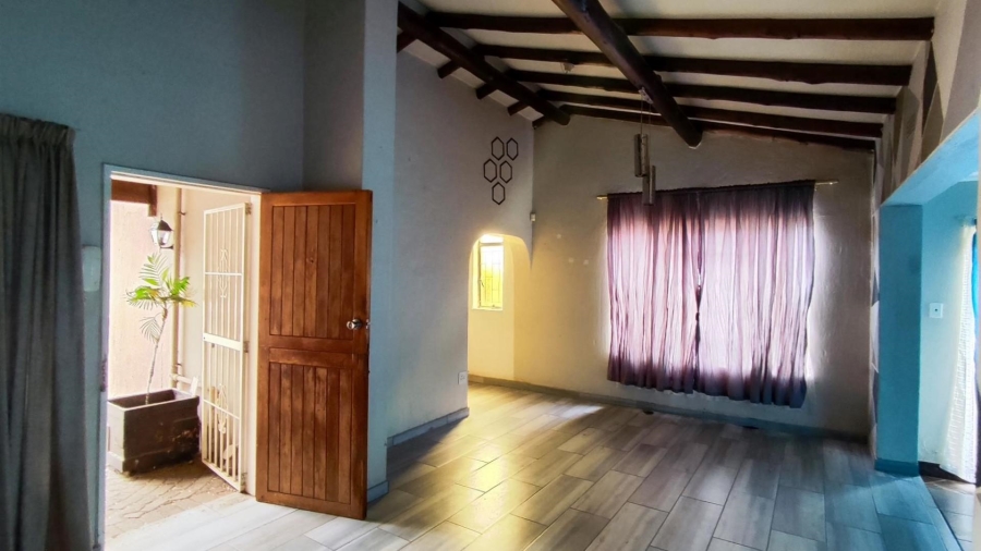 4 Bedroom Property for Sale in New State Areas Gauteng