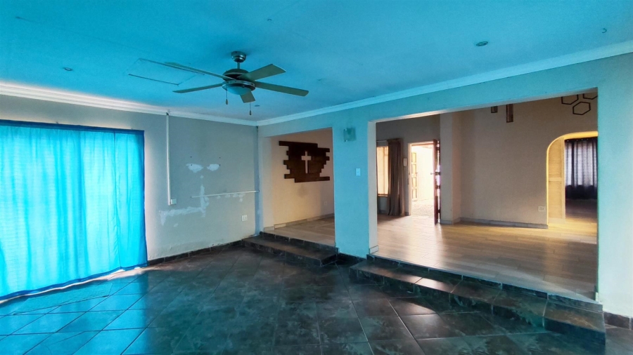 4 Bedroom Property for Sale in New State Areas Gauteng