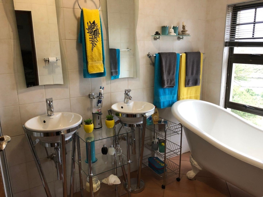 5 Bedroom Property for Sale in Vaaloewer Gauteng