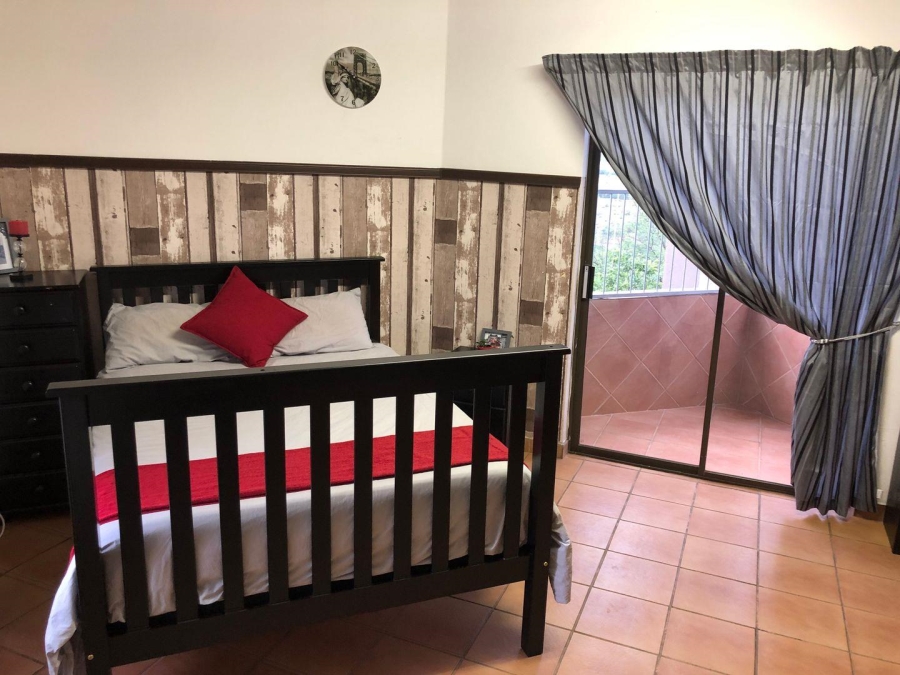 5 Bedroom Property for Sale in Vaaloewer Gauteng