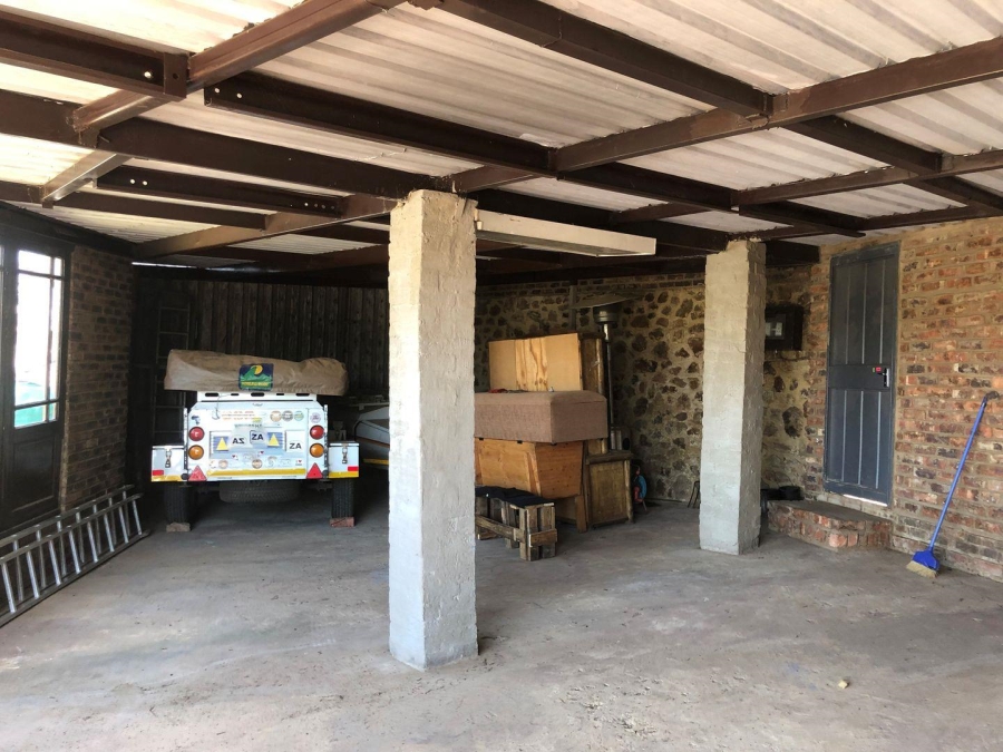 5 Bedroom Property for Sale in Vaaloewer Gauteng