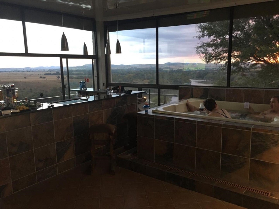 5 Bedroom Property for Sale in Vaaloewer Gauteng
