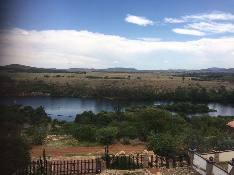 5 Bedroom Property for Sale in Vaaloewer Gauteng