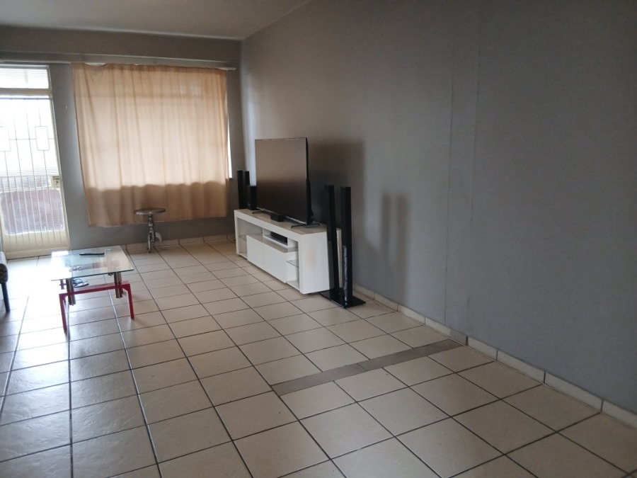 1 Bedroom Property for Sale in Sunnyridge Gauteng