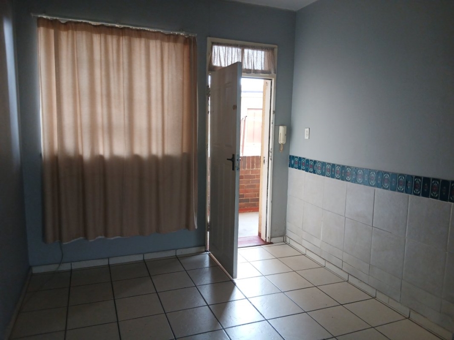 1 Bedroom Property for Sale in Sunnyridge Gauteng