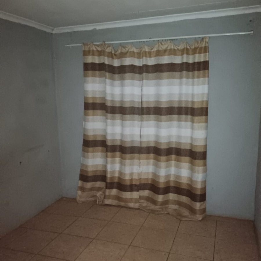 2 Bedroom Property for Sale in Lufhereng Gauteng