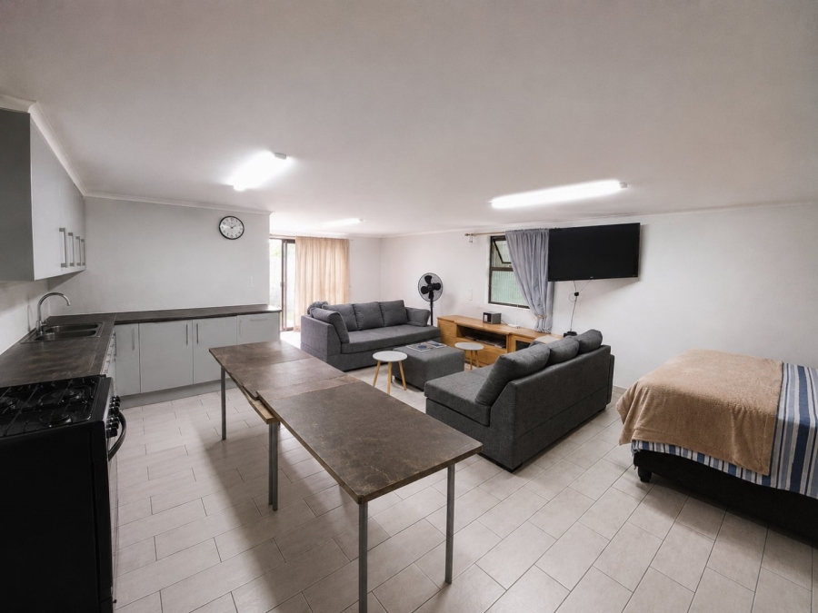 4 Bedroom Property for Sale in Buurendal Gauteng