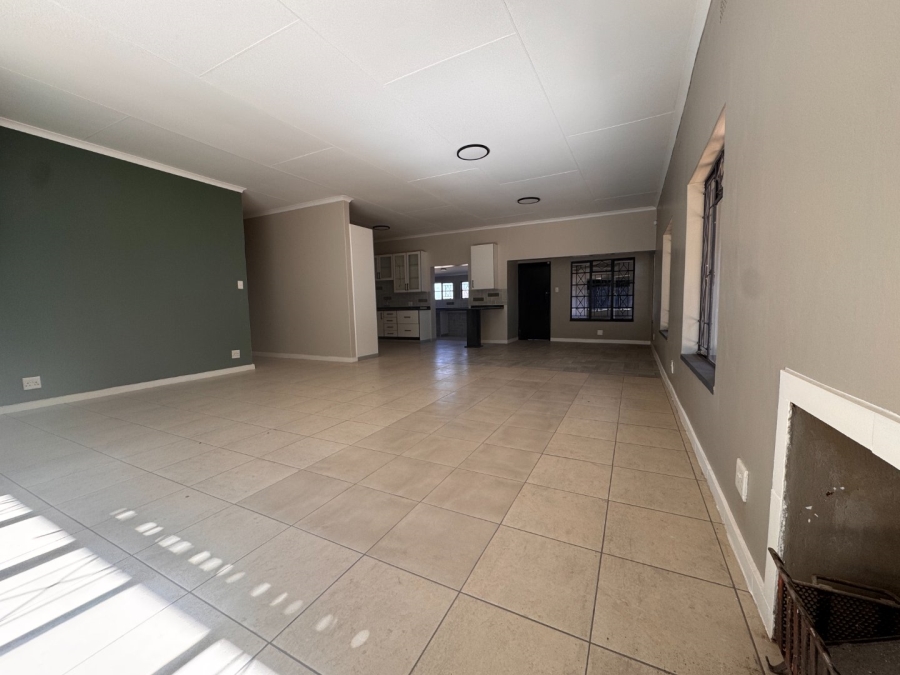 5 Bedroom Property for Sale in Three Rivers Gauteng
