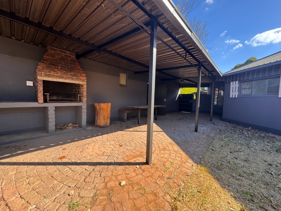 5 Bedroom Property for Sale in Three Rivers Gauteng