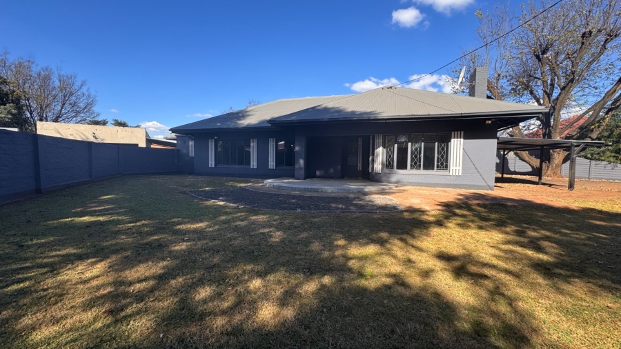 5 Bedroom Property for Sale in Three Rivers Gauteng