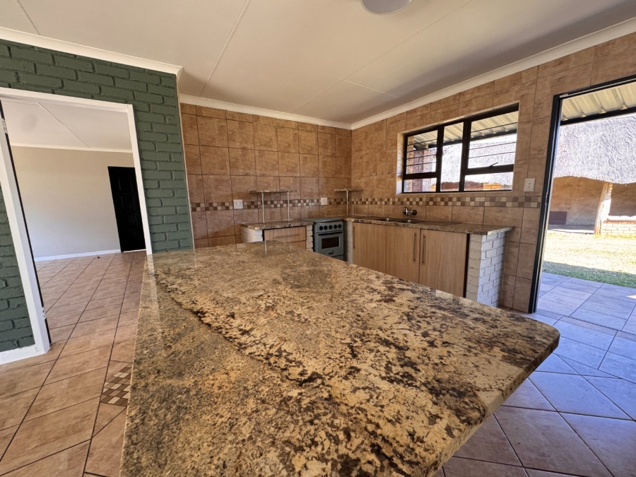 5 Bedroom Property for Sale in Three Rivers Gauteng