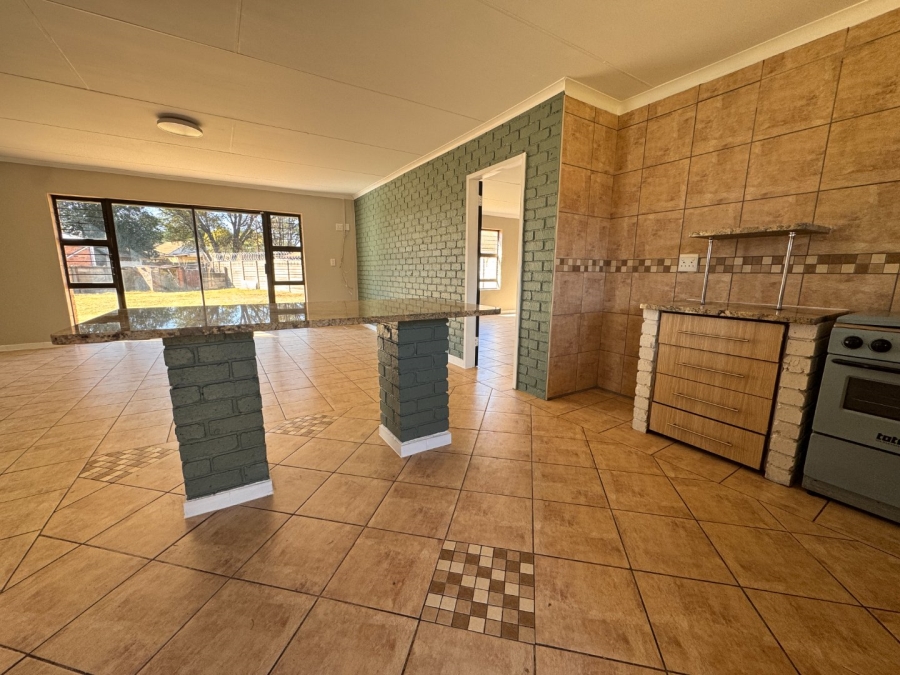 5 Bedroom Property for Sale in Three Rivers Gauteng