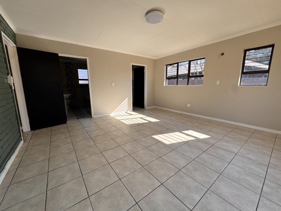 5 Bedroom Property for Sale in Three Rivers Gauteng