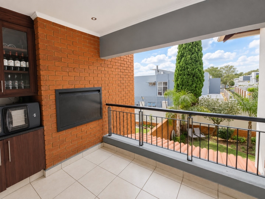 3 Bedroom Property for Sale in Greenstone Hill Gauteng
