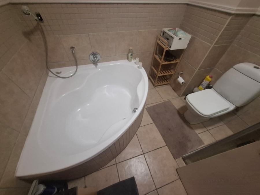 To Let 2 Bedroom Property for Rent in Nieuw Muckleneuk Gauteng