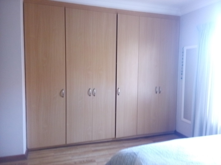 To Let 2 Bedroom Property for Rent in Nieuw Muckleneuk Gauteng