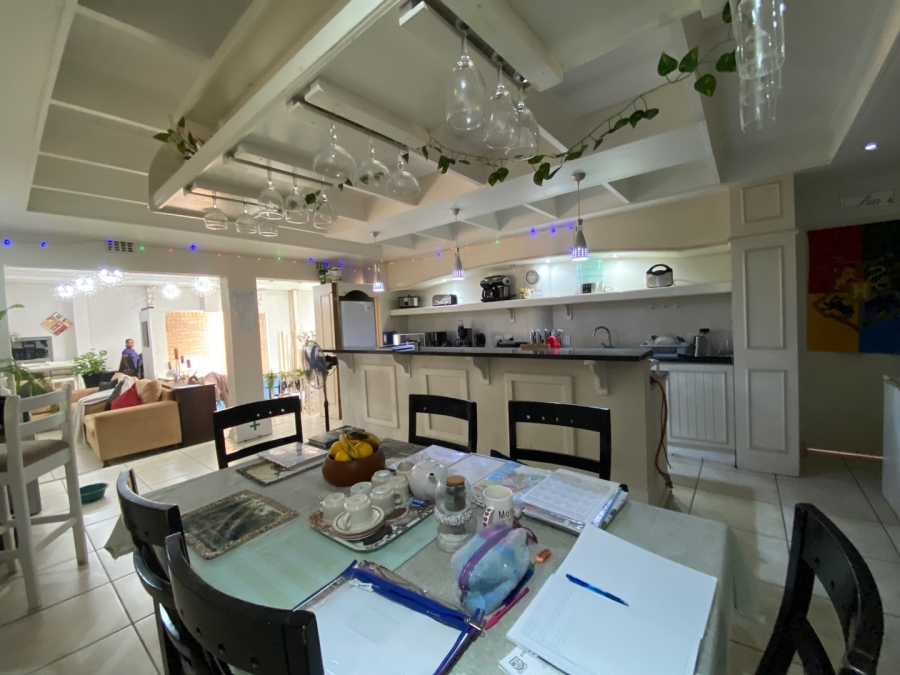  Bedroom Property for Sale in Selection Park Gauteng