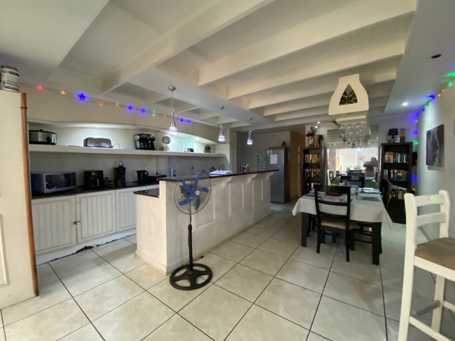  Bedroom Property for Sale in Selection Park Gauteng