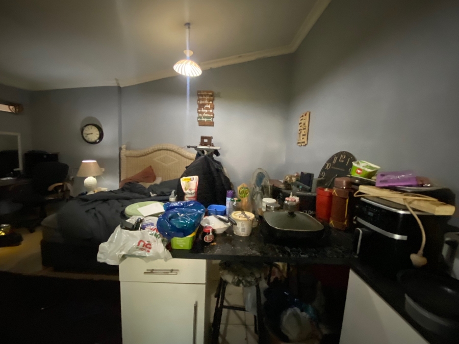  Bedroom Property for Sale in Selection Park Gauteng