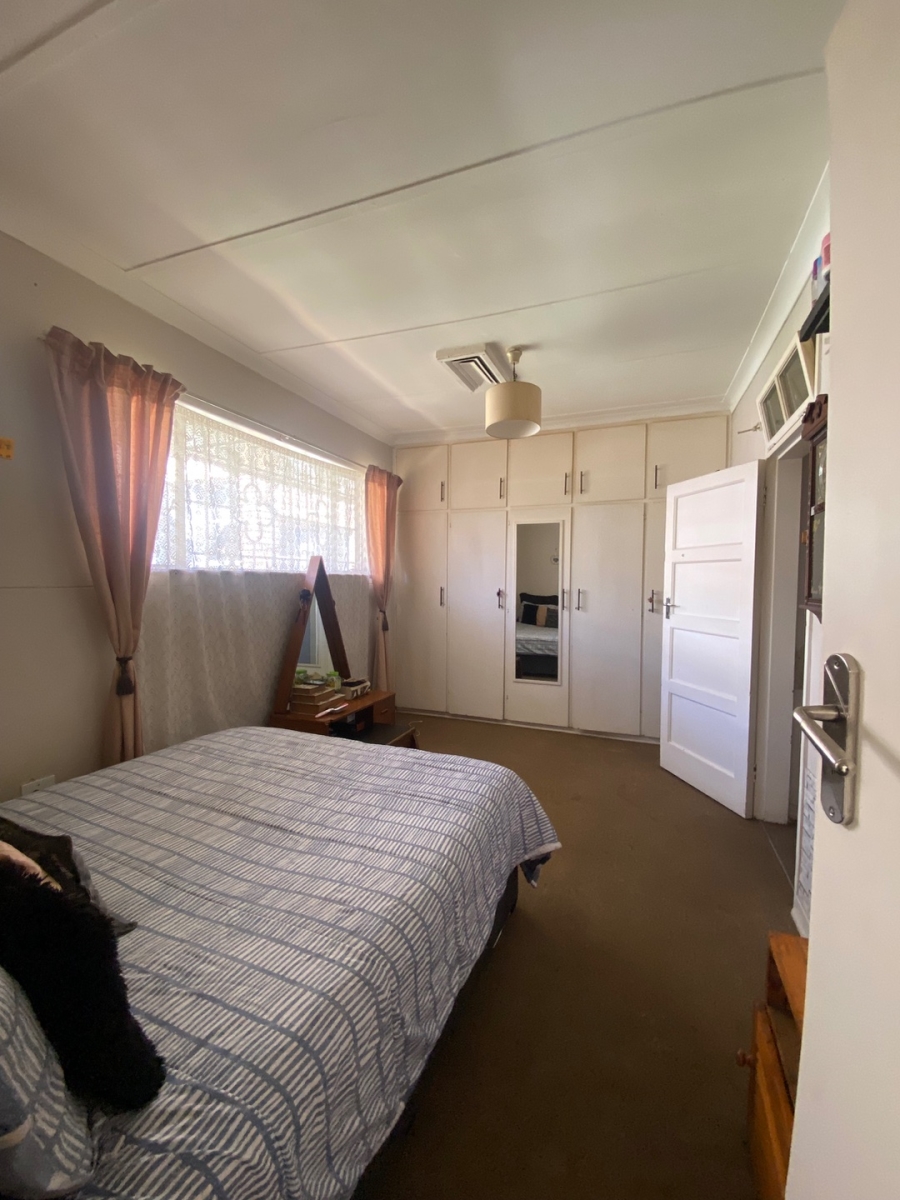  Bedroom Property for Sale in Selection Park Gauteng