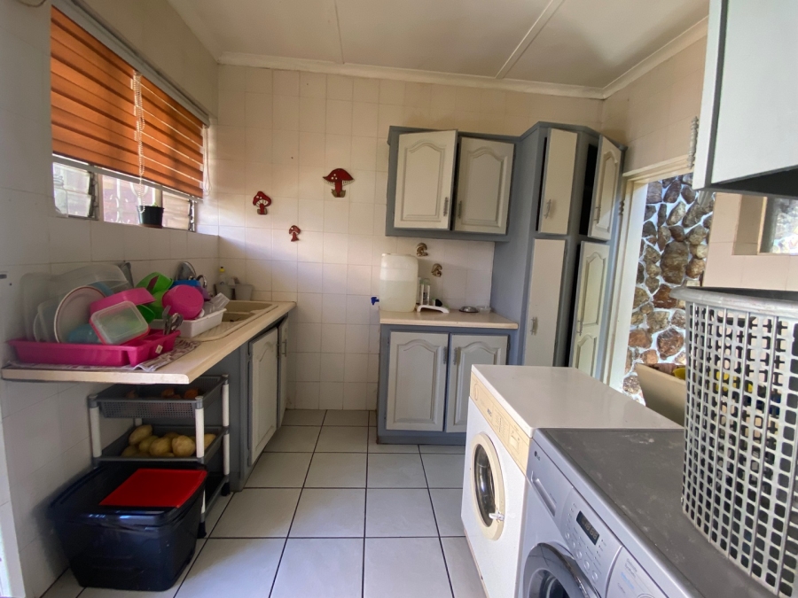  Bedroom Property for Sale in Selection Park Gauteng